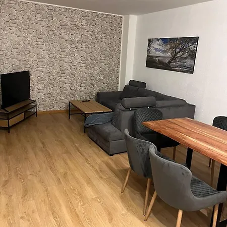 International 2 Semesterbostad